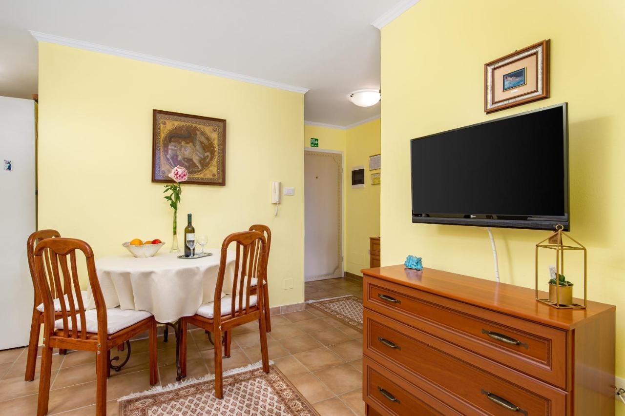 רייקה Apartments Villa Nora מראה חיצוני תמונה